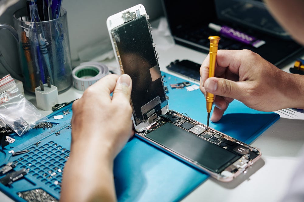 Mobile applications development course